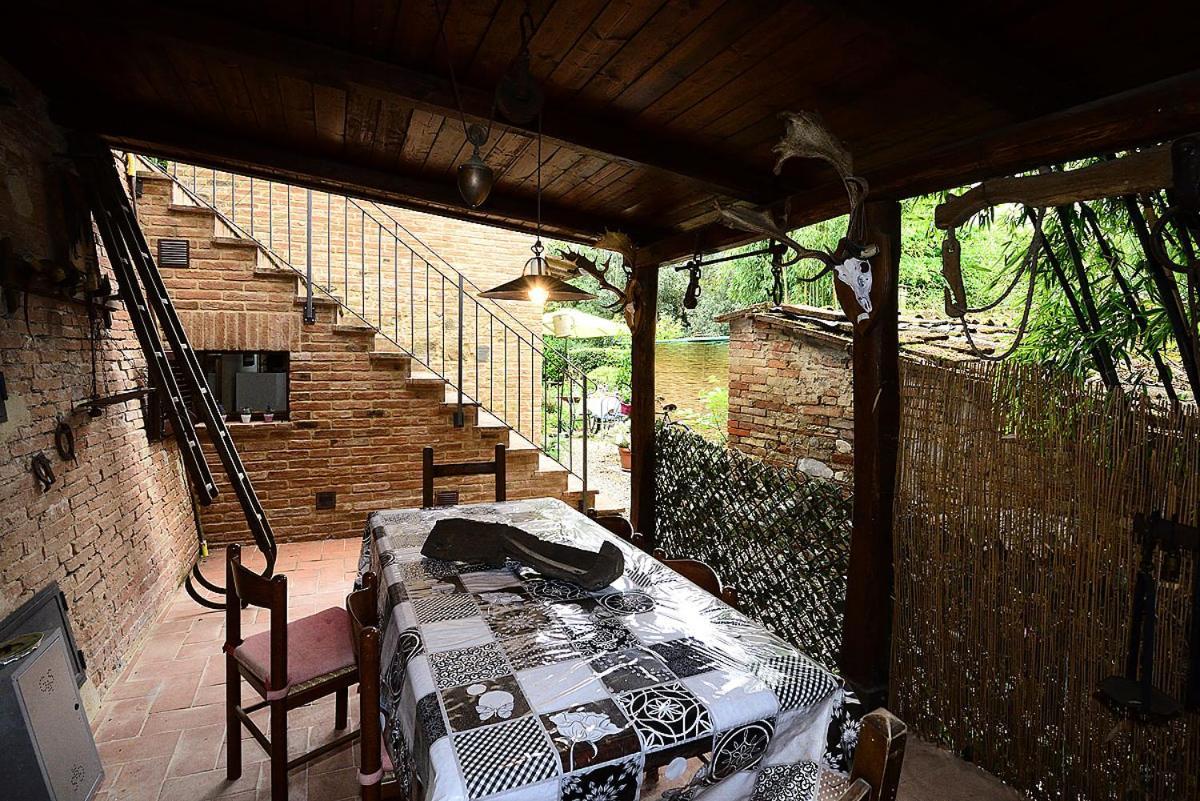 Loft In Antico Mulino Apartment Isola d'Arbia Bagian luar foto