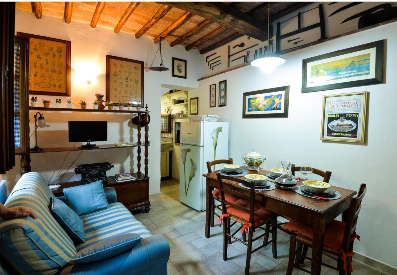 Loft In Antico Mulino Apartment Isola d'Arbia Bagian luar foto